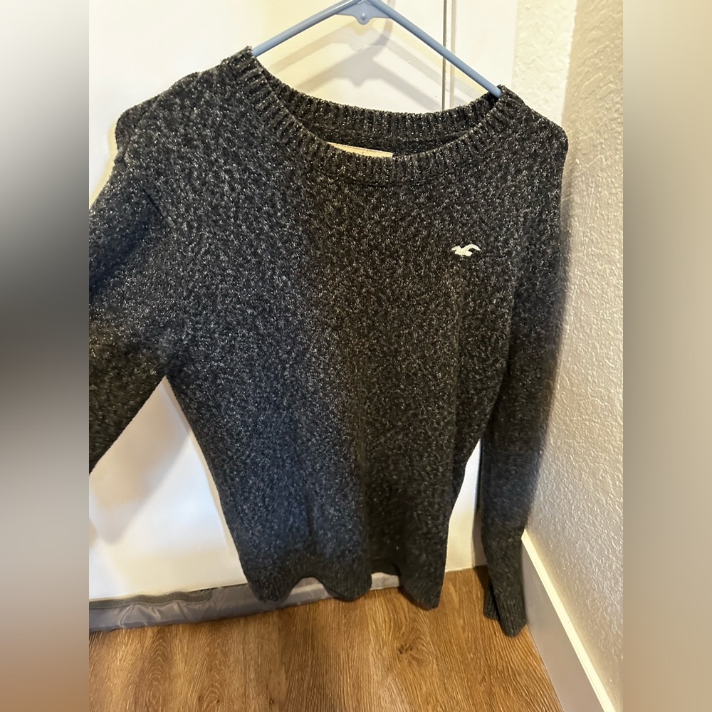 Hollister heather gray crewneck